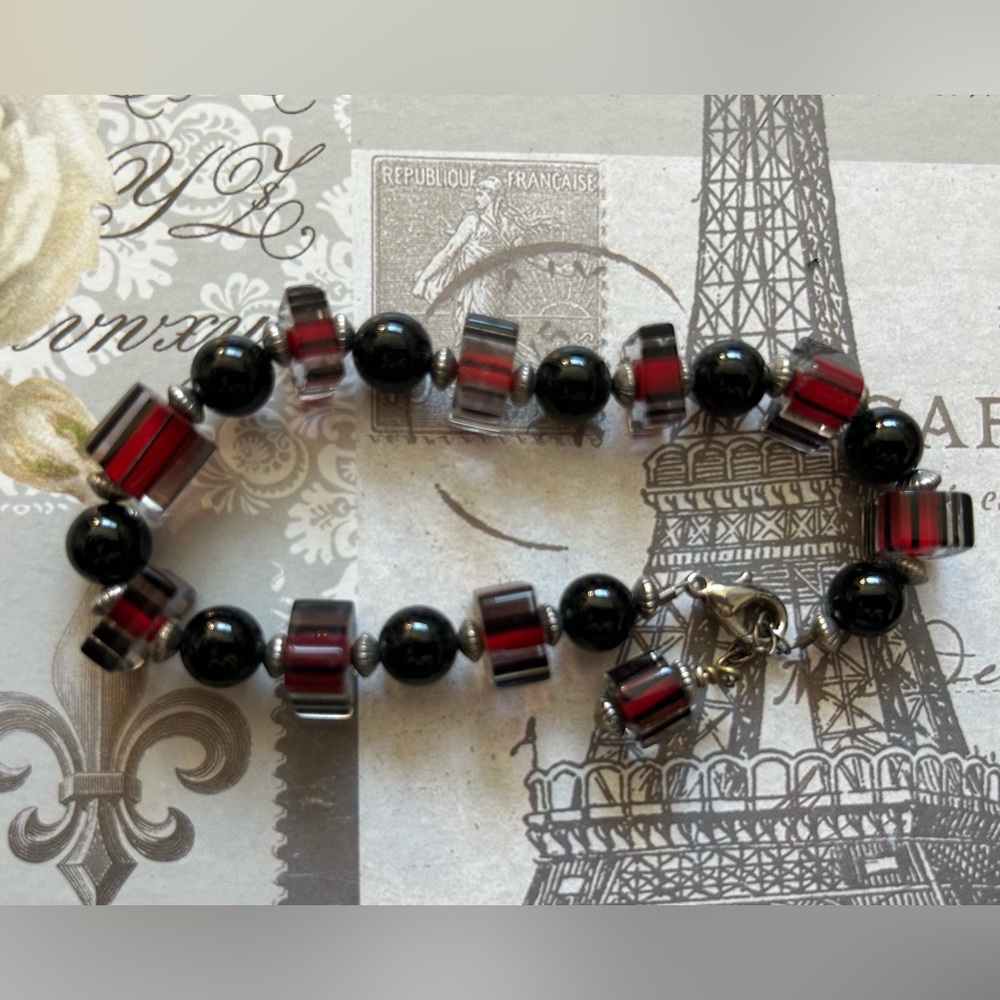 Black and Red Glass Beaded Bracelet - handmade
